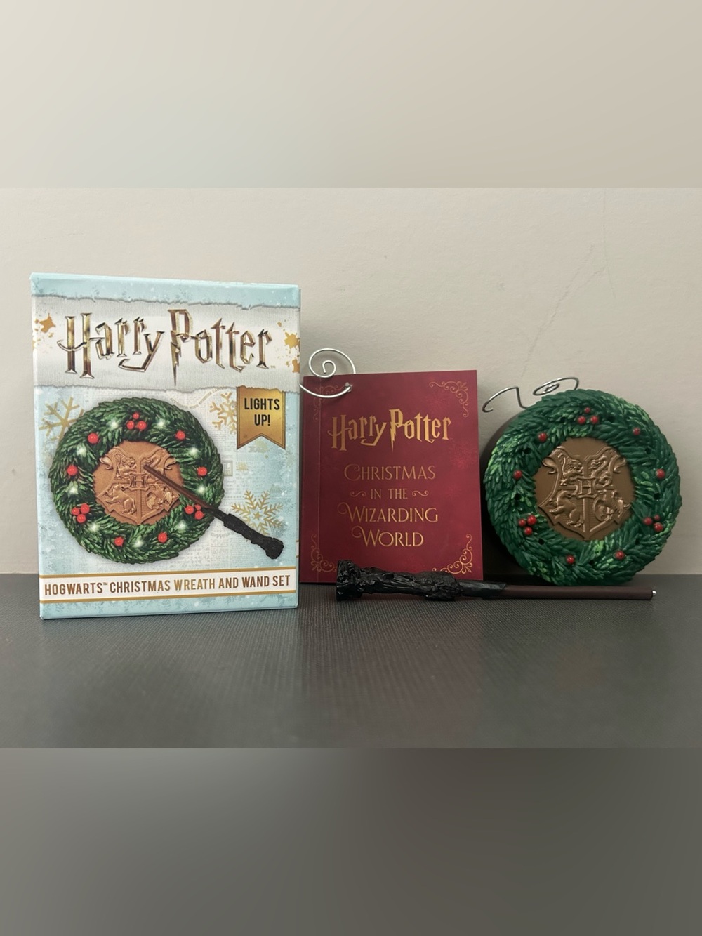 Harry Potter Light Up Wreath and Wand Christmas Tree Ornament Set